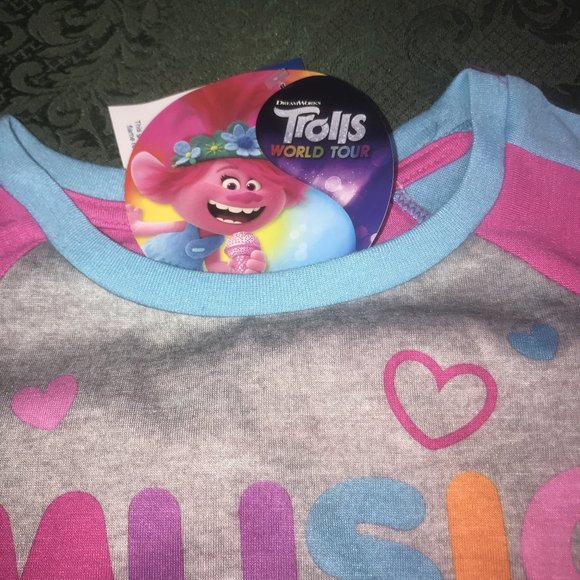 NWT trolls rainbow pajamas 6 6x birthdays holidays - Picture 4 of 7